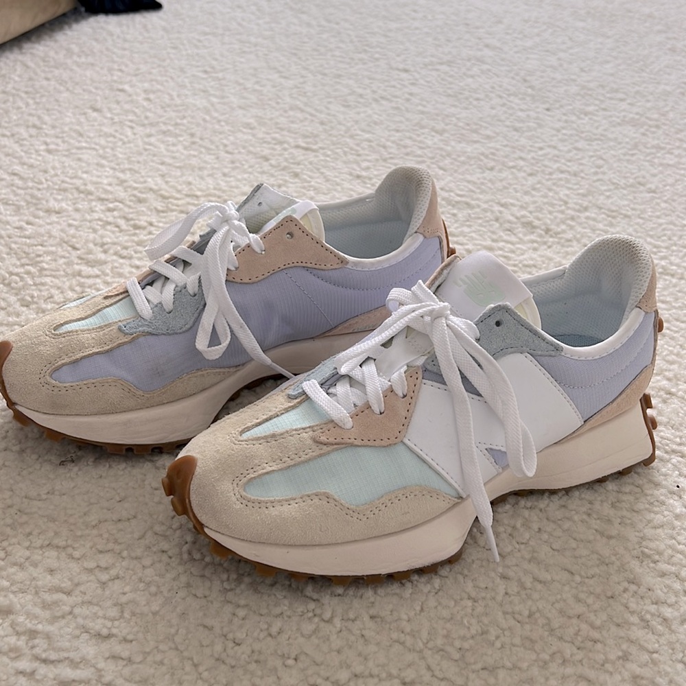 💯 Authentic NB Sneakers